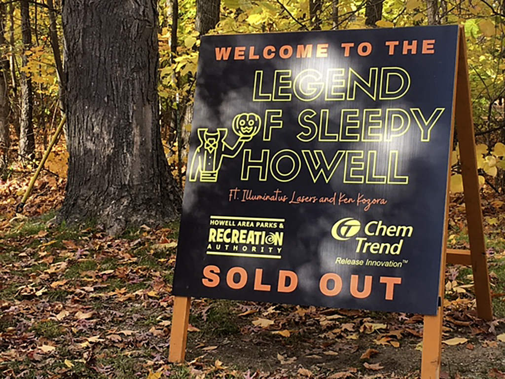 Howellentrance_01